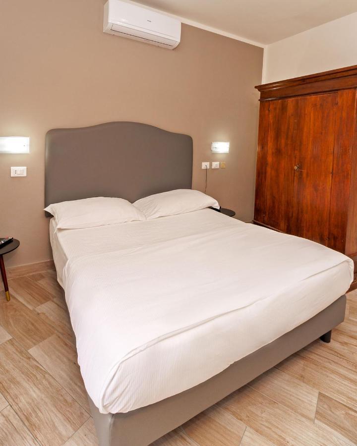 Bonelli Hotel